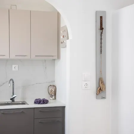 Navi B3 Brand New In Apartment Naousa (Paros)